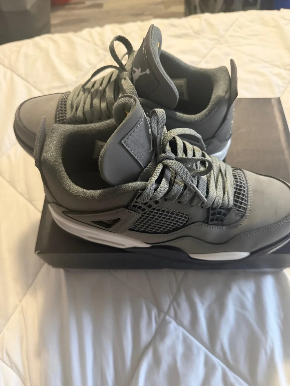 Pre owned Jordan Men's Grey and Black Retro-Style Sneakers